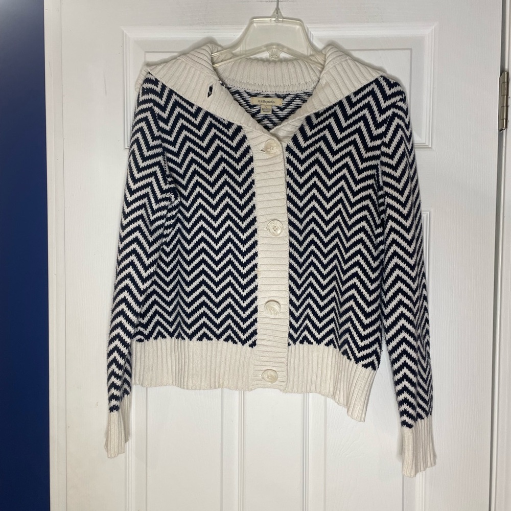 G.H. Bass cotton blend shawl collar cardigan sweater-navy/white chevron - Large